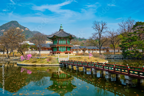 Hyangwonjeong Pavilion, Gyeongbokgung Palace, Seoul, South Korea