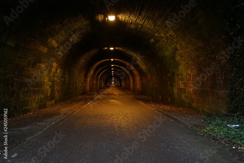tunel peatonal