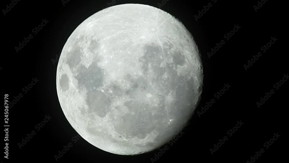 Full moon video / The Moon is an astronomical body that orbits planet Earth and is Earth's only permanent natural satellite. Full moon video / The Moon is an astronomical body that orbits planet Earth and is Earth's only permanent natural satellite.