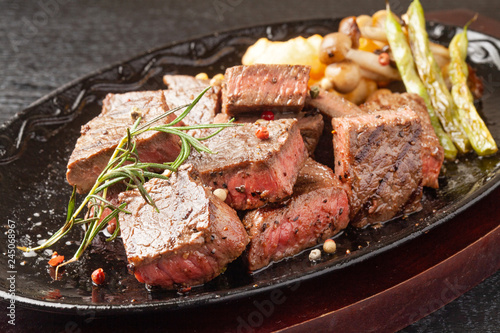 Photos 角切りステーキ