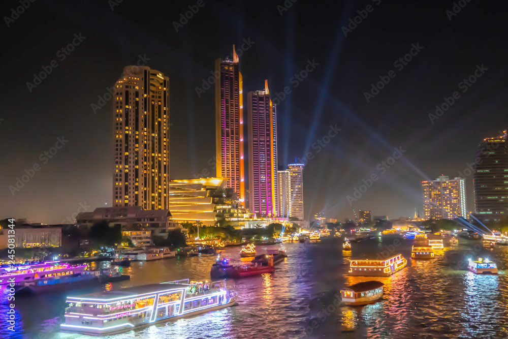 Fototapeta premium Bankok river, Beautiful night skycrapers