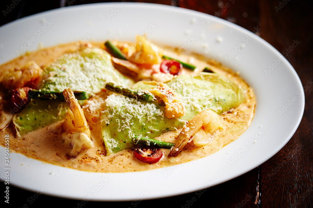 Cream sauce ravioli Cream sauce ravioli