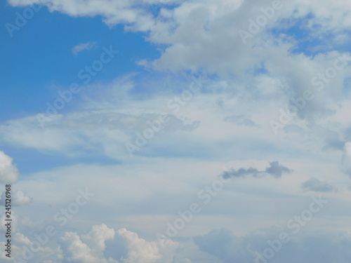 Fototapeta Naklejka Na Ścianę i Meble -   sky with cirrus clouds on a sunny summer day