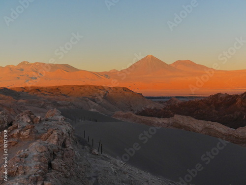 Obraz na płótnie Rock formations in the desert of Atacama w salonie