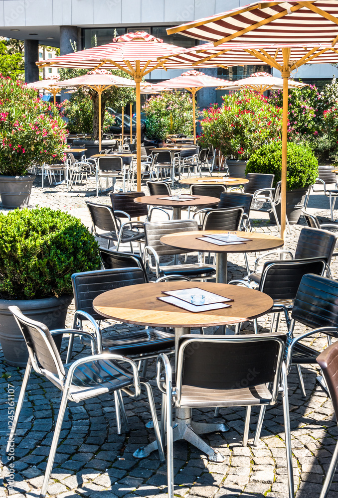 Obraz premium sidewalk restaurant