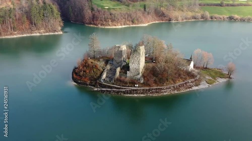 île d'Ogoz en gruyères photo