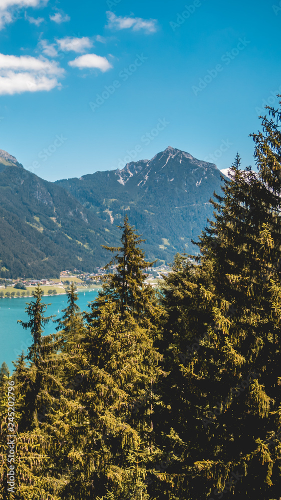 Smartphone HD wallpaper of beautiful alpine view at the Achensee - Pertisau - Tyrol - Austria