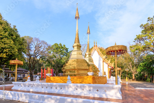 Tableau sur toile Phra That Doi Tung temple on mountain top in Chiang Rai, north of Thailand