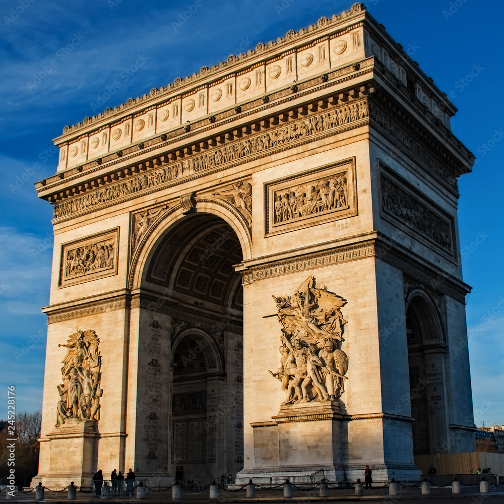 Fototapeta premium Arc de Triumph at Sunset