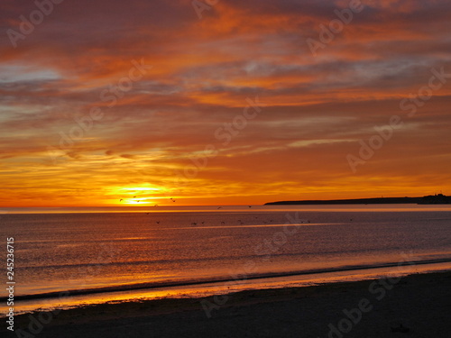 Obraz na płótnie Red sunrise on the Atlantic Ocean w salonie