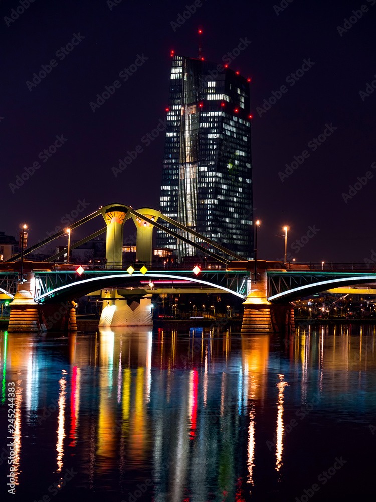 Frankfurt am Main bei Nacht