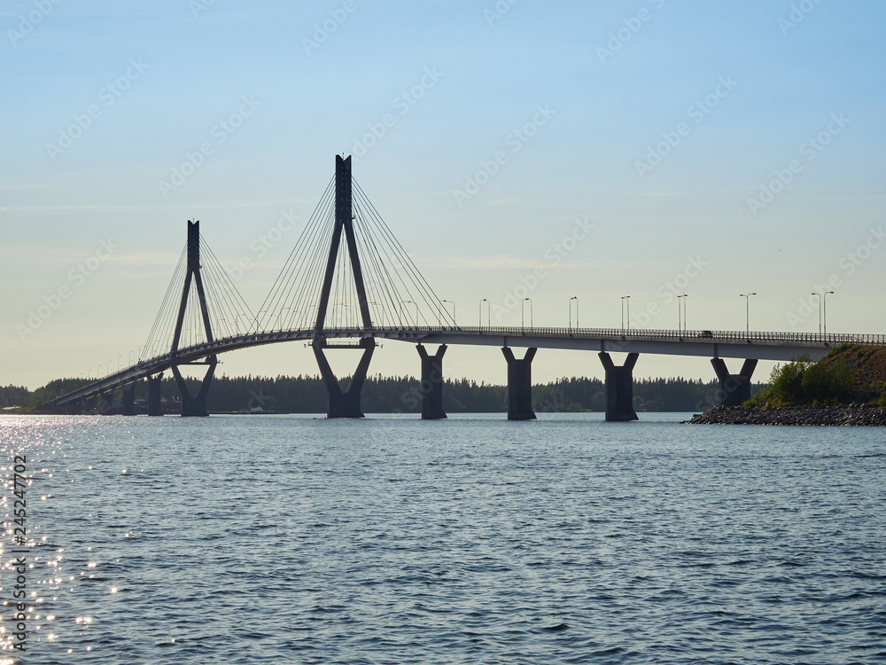 Obraz premium Replot Bridge on summer evening light