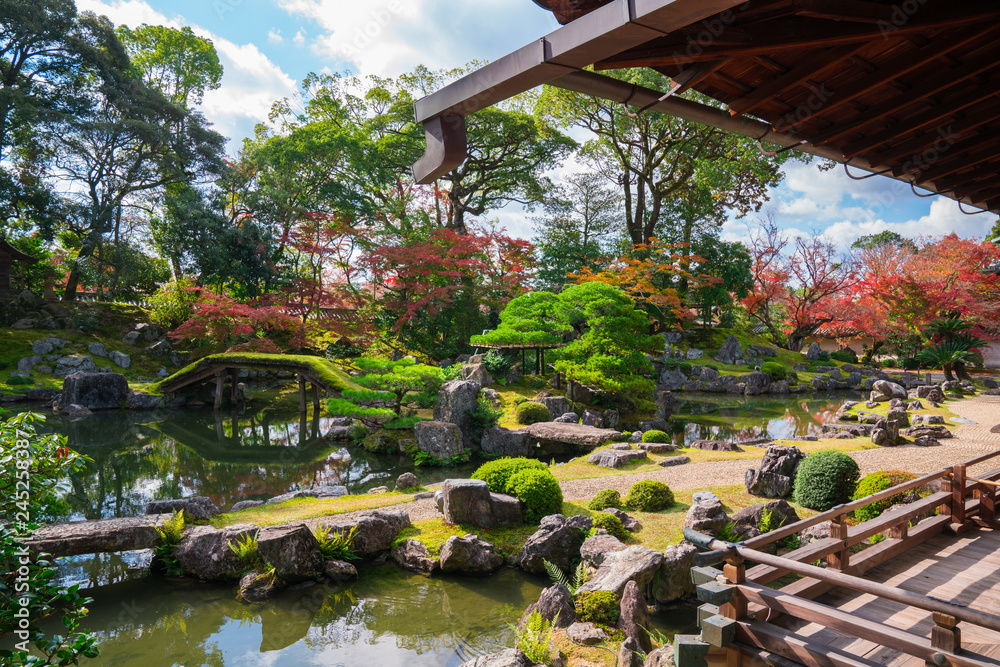 京都 醍醐寺 三宝院の庭園 紅葉 Stock Photo Adobe Stock 京都 醍醐寺 三宝院の庭園 紅葉 Stock Photo Adobe Stock