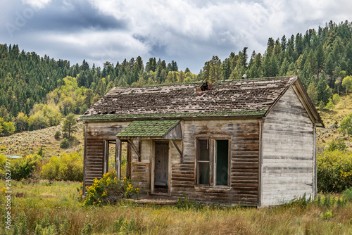 Abandoned Cabin in the Mountains