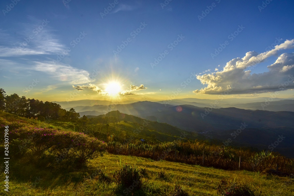 Obraz premium Sunset at Doi Chang Mub , Mae Fa Luang ,Chiang Rai , Thailand.