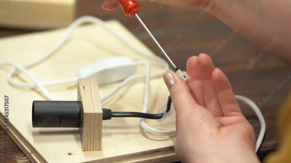lighting wiring connection, screwdriver lighting wiring connection, screwdriver