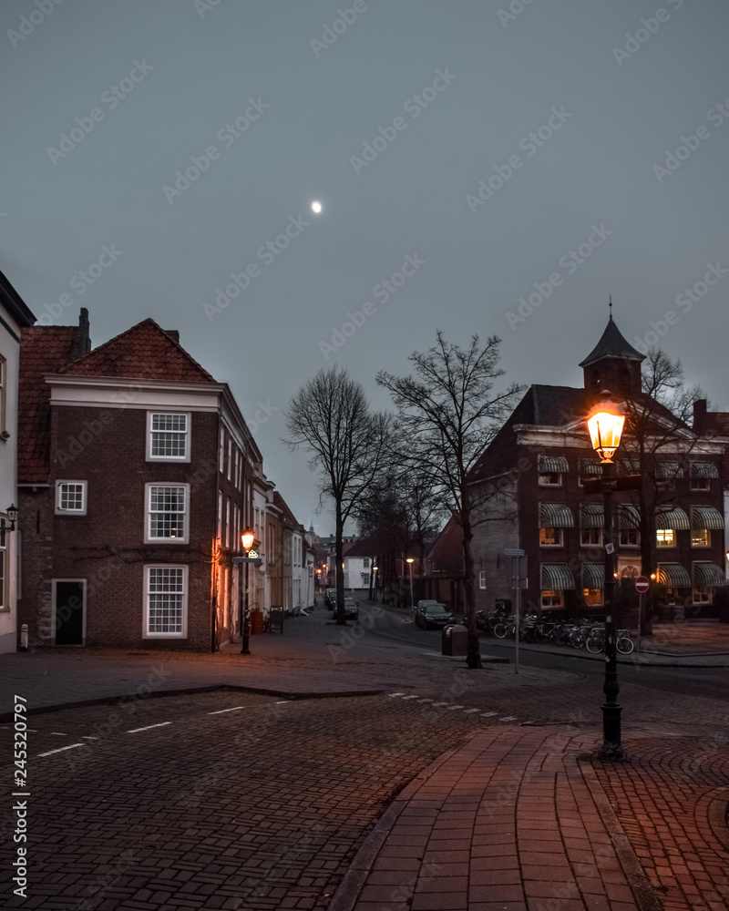 Obraz premium Night photography in Bergen op Zoom, the Netherlands