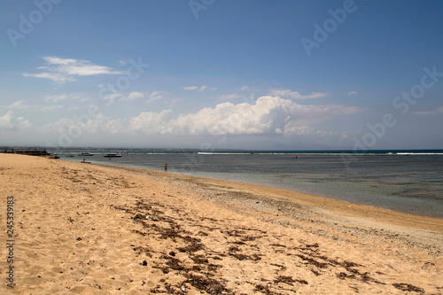 Fototapeta Naklejka Na Ścianę i Meble -  Beach and sea landscape of Sanur on Bali indonesia