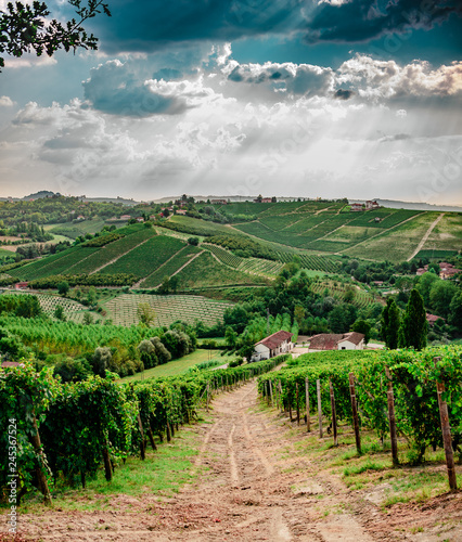 Barolo e colline Monferrato nuvoloso photo