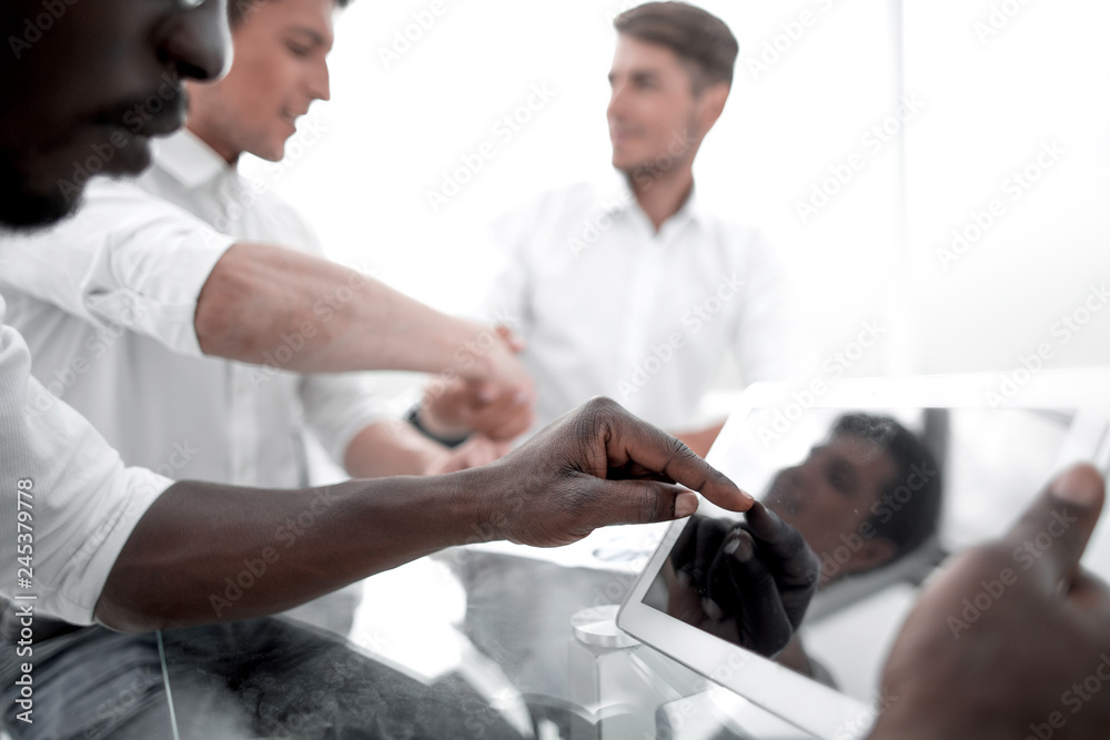 Obraz premium close up.business team sitting at the Desk.