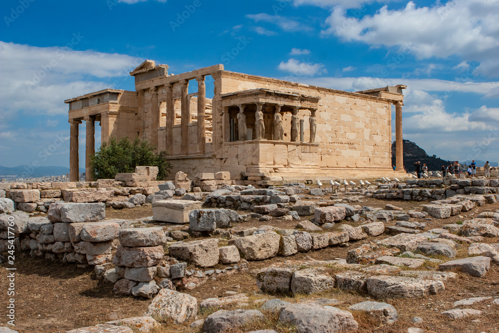 Fototapeta premium Grèce - Athènes - Acropole - Érechthéion - Caryatides