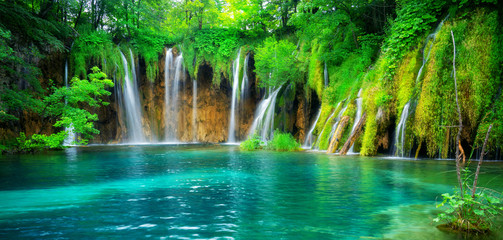 Wandcirkels Watervallen Turkooizen meren Plitvice nationaal park  © InfiniteFlow
