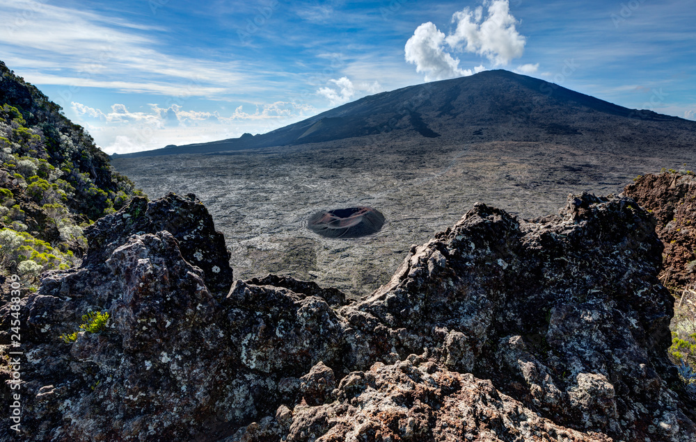 Enclos Fouque, Piton de la fournaise, île de la Réunion, départ du sentier pour le piton de la
