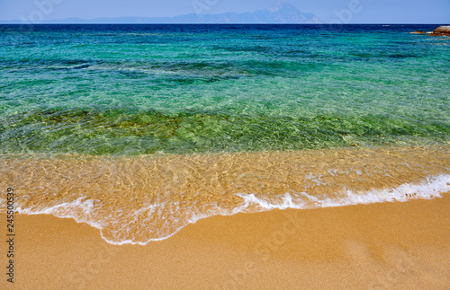 Wallpaper Mural Beautiful beach Torontodigital.ca