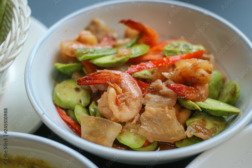 chicken with vegetables chicken with vegetables