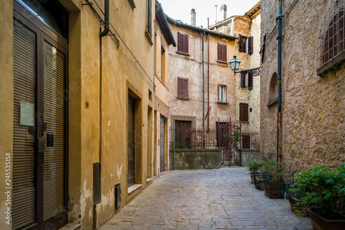 Narow streets of Volterra old town © AlexanderNikiforov