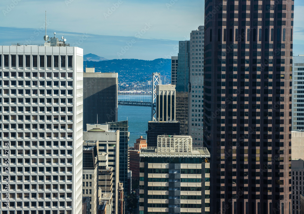 Fototapeta premium San Francisco skyline and business center California