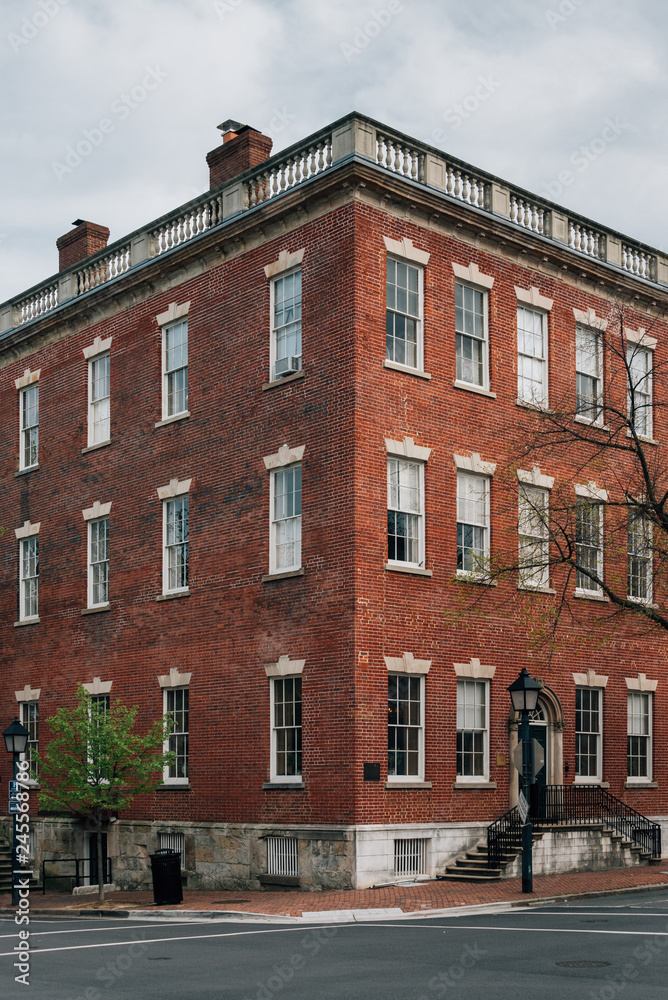 Fototapeta premium The Bank of Alexandria Building, in Old Town, Alexandria, Virginia