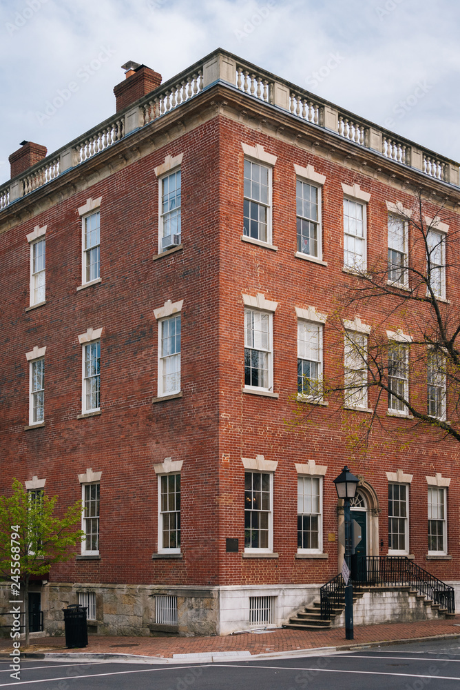 Fototapeta premium The Bank of Alexandria Building, in Old Town, Alexandria, Virginia
