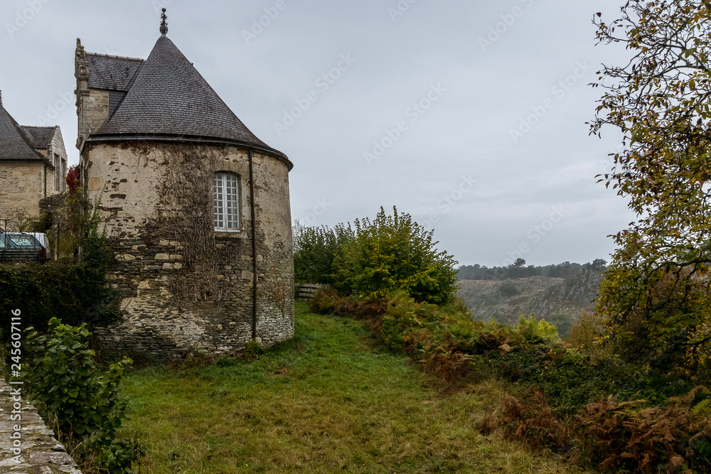 Fototapeta premium Castle park of Rochefort-en-Terre, French Brittany