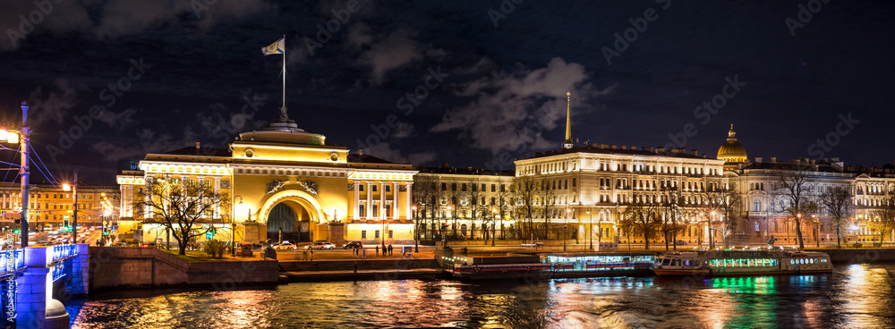 The embankment of the Neva river the view at night