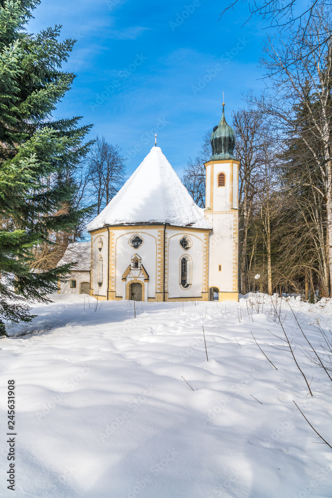 Winterliche Landschaft an der Wallfahrtskirche Maria Elend