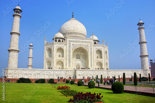 View of Taj Mahal and surrounding gardens, Agra, Uttar Pradesh, India
