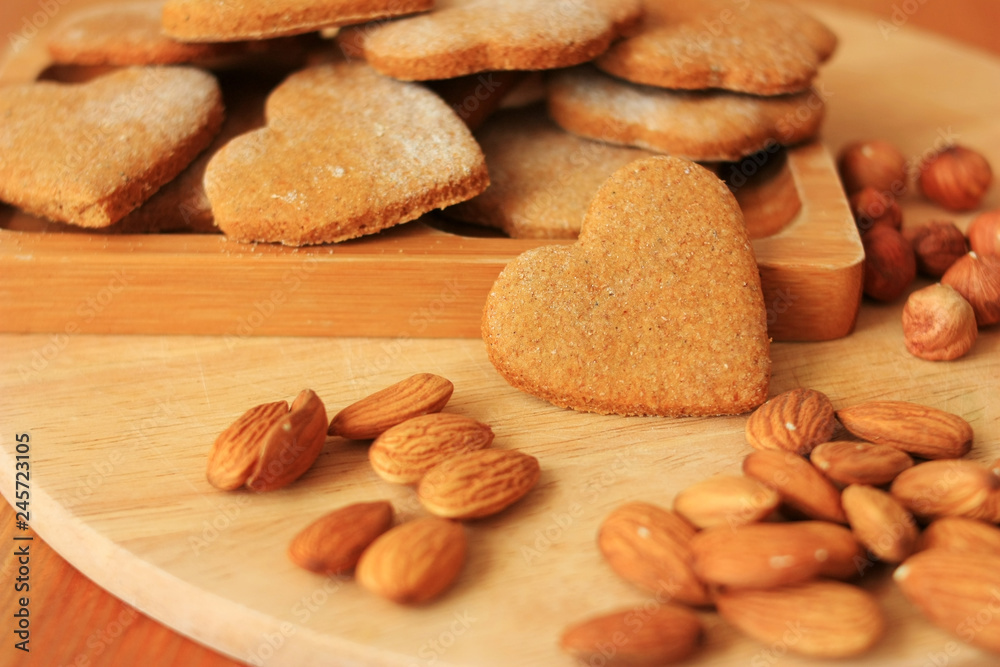 Nuts and Gingerbread Cookies Nuts and Gingerbread Cookies
