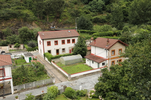 Wallpaper Mural Mieres - Cuenca Minera Torontodigital.ca