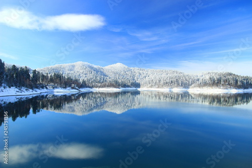 Lake and forest in winter  Gorski kotar area, Croatia © Simun Ascic