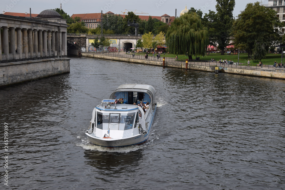 Naklejka premium Isola dei musei a Berlino Germania