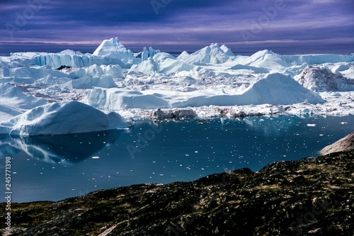  Mystische Abendstimmung am Eisfjord bei Ilulissat photo