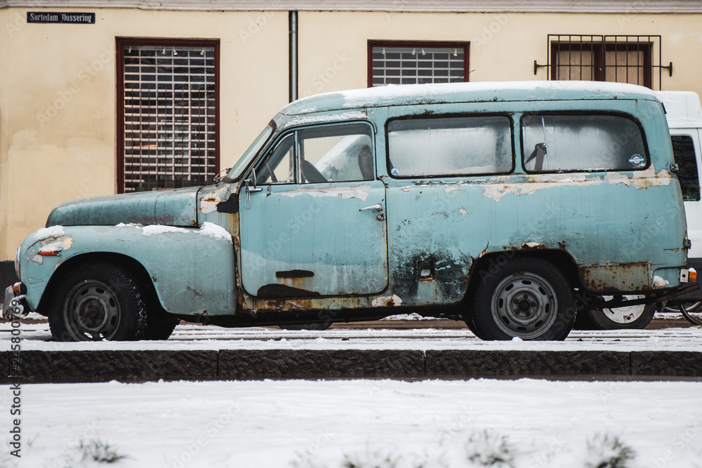 Vintage vehicle in the snow