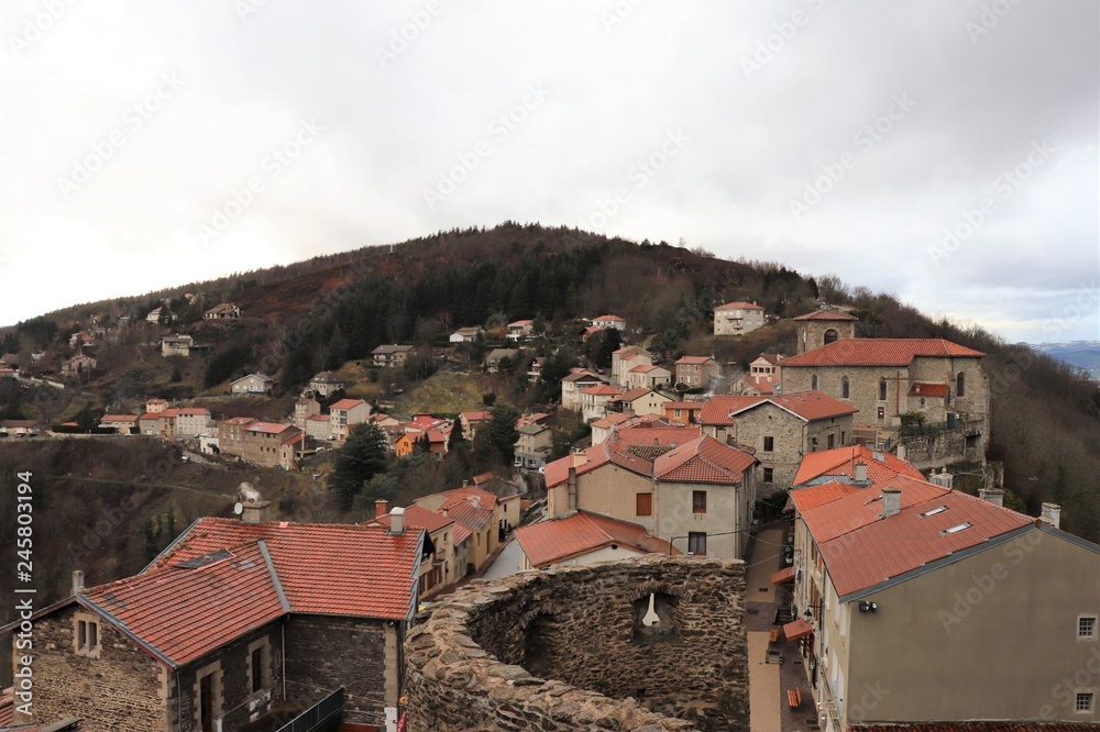 Fototapeta premium VILLAGE DE ROCHETAILLEE - SAINT ETIENNE - LOIRE - FRANCE