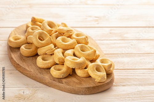 Savory taralli as a tradizional Italian snack photo