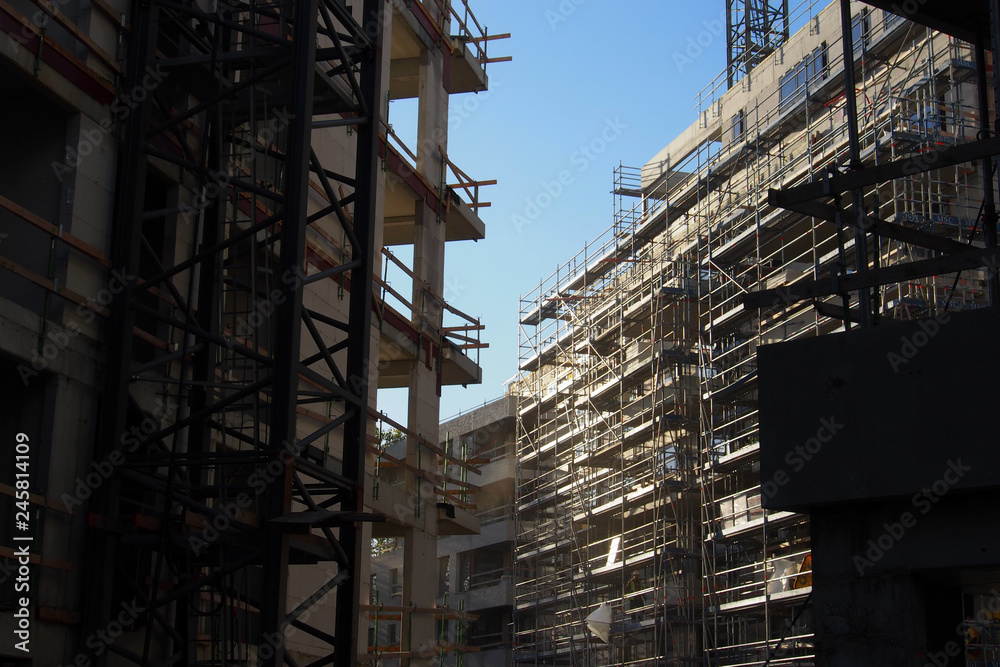 Baustelle, Wohnungsbau in der Großstadt