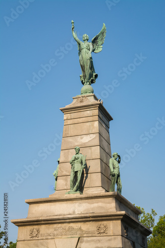 War monument in Illinois photo