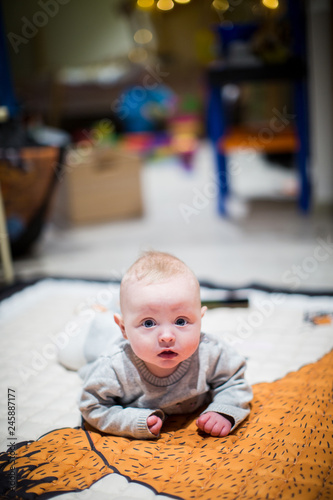 Baby dreht sich