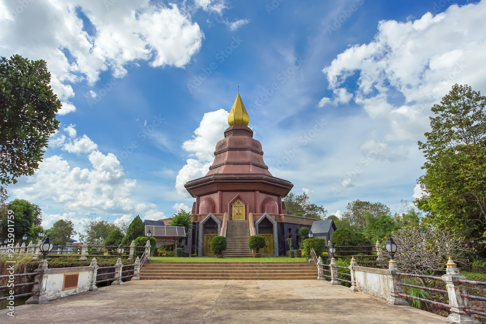 Sam Than Chao Khun Pagoda with Thai language post.