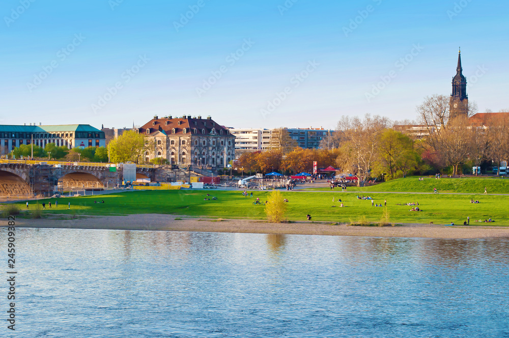 Fototapeta premium Riverbank of Elbe river in Dresden